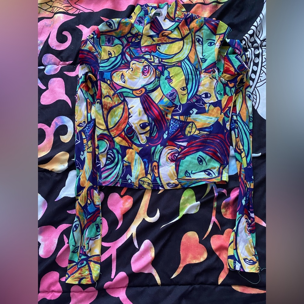 Multi colored crop top size s long sleeve